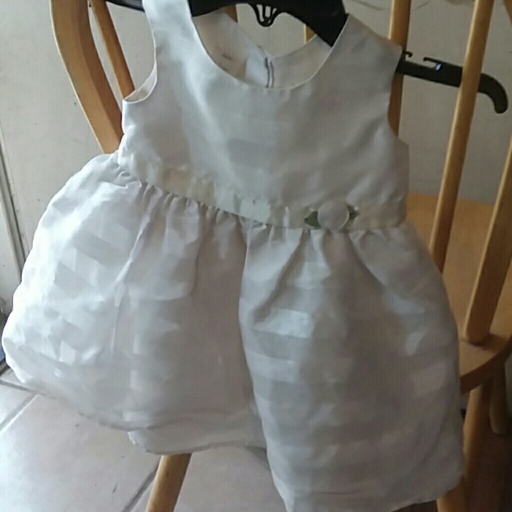 Girls dress